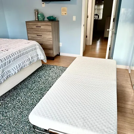 Villa Beachside Duplex Off Flagler With Free Garage Parking